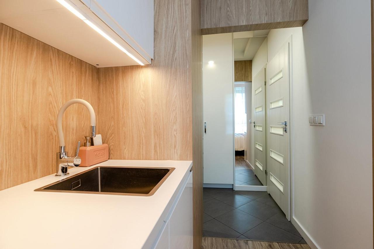 Studio Wola Apartament Kasprzaka - Wifi + Smart Tv Warszawa Eksteriør bilde