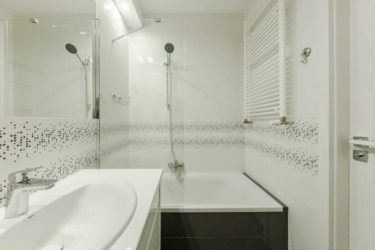 Studio Wola Apartament Kasprzaka - Wifi + Smart Tv Warszawa Eksteriør bilde